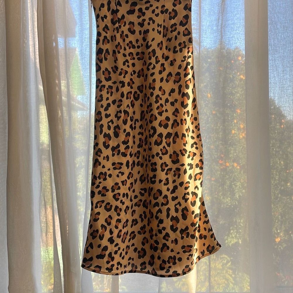 F21 Leopard Print Midi Skirt